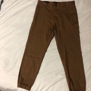 NEVER BEEN WORN banana republic khaki joggers